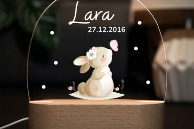 Nachtlicht Kinder & Baby personalisiert - Hase mit Schmetterling