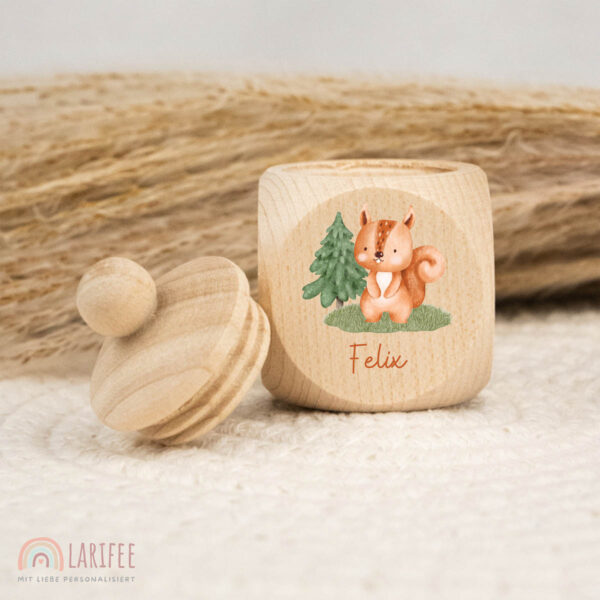 Zahndose Holz mit Name Personalisiert - Eichhörnchen