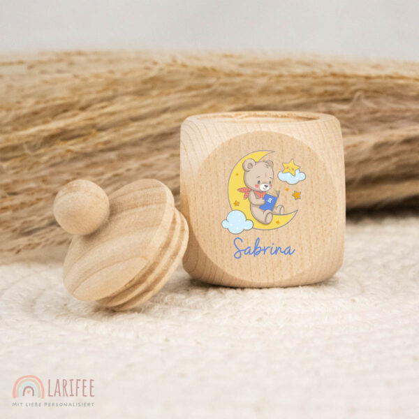 Zahndose Holz mit Name Personalisiert - Bär auf Mond