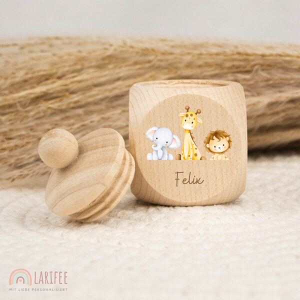 Zahndose Holz mit Name Personalisiert - Safari Baby Tiere