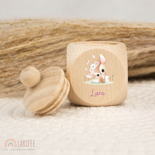 Zahndose Holz mit Name Personalisiert - Reh Kitz mit Blumen