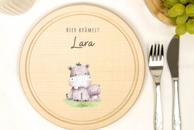 Frühstücksbrettchen Holz rund personalisiert - Nilpferde