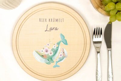 Frühstücksbrettchen Holz rund personalisiert - Wale
